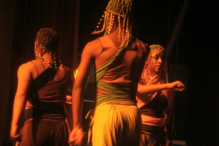 ETNOS - uma viagem cultural (2009)