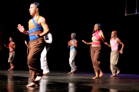 ETNOS - uma viagem cultural (2009)